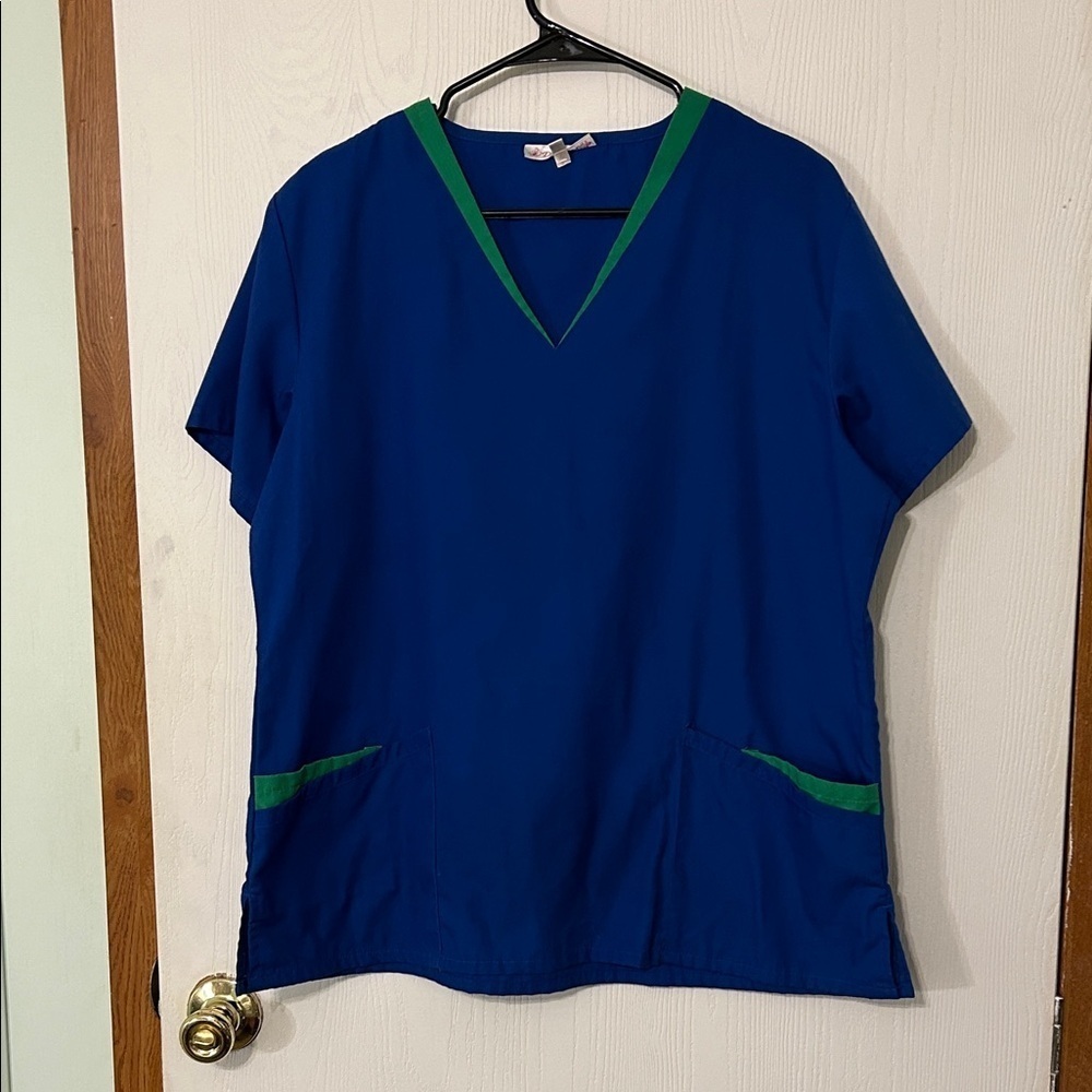 Delta Blue and Green Women's Top